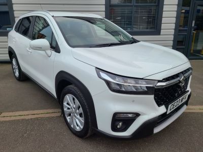 Suzuki S-Cross 1.5 Hybrid Motion 5dr AGS Hatchback Petrol / Electric Hybrid White at Suzuki UCL Milton Keynes