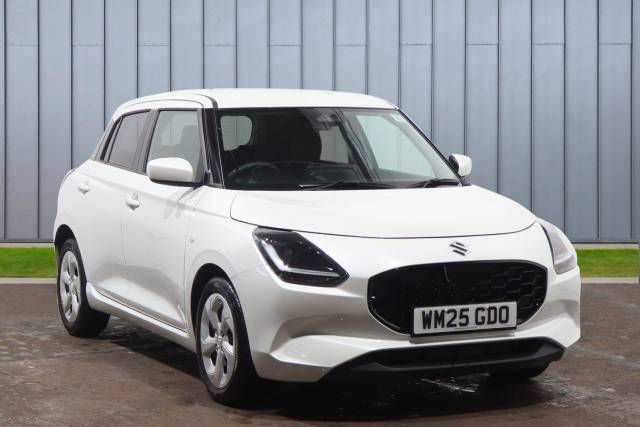 Suzuki Swift 1.2 Mild Hybrid Motion 5dr Hatchback Petrol WHITE