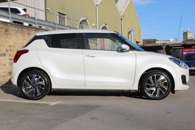 2022 Suzuki Swift 1.2 Dualjet 83 12V Hybrid SZ5 5dr Auto