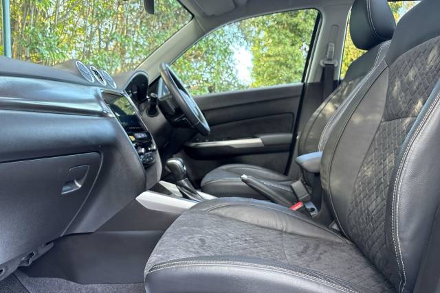 2025 Suzuki Vitara 1.5 Hybrid Ultra 5dr AGS
