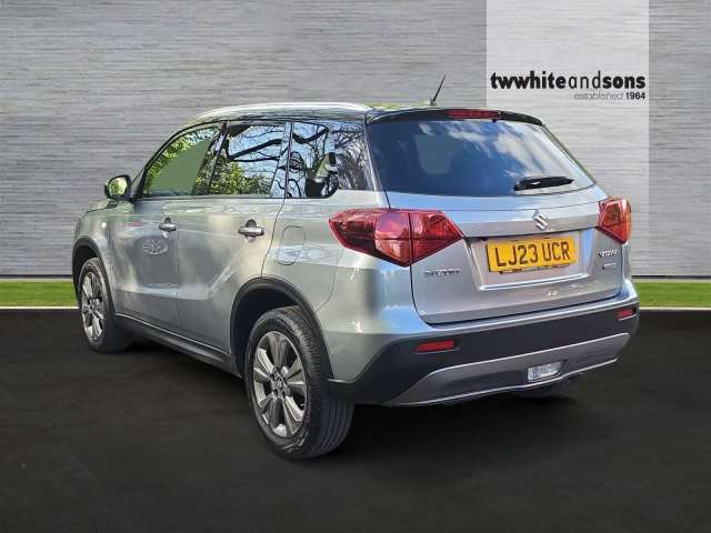 Suzuki Vitara 1.4 Boosterjet Hybrid SZT