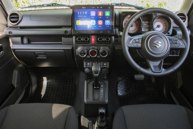 2026 Suzuki Jimny Sierra  1.5L Auto |Heated Seats |Cruise Control |Climate Control | Apple CarPlay/Android Auto|Reverse Sensors| Keyless Entry/Start |Japan Import
