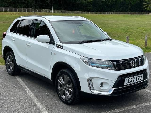 Suzuki Vitara 1.4 Boosterjet MHEV SZ-T SUV 5dr Petrol Hybrid Auto Euro 6 (s/s) (129 ps) Sports Utility Vehicle Hybrid White