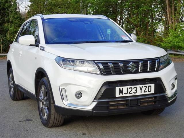 Suzuki Vitara 1.4 Boosterjet MHEV SZ-T SUV 5dr Petrol Hybrid Manual Euro 6 (s/s) (129 ps) SUV Hybrid White