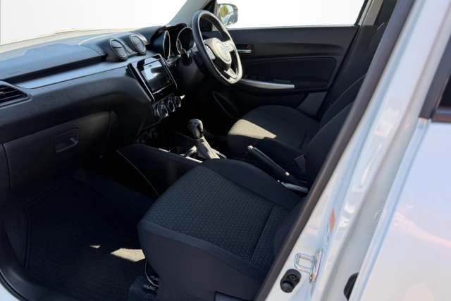 2023 Suzuki Swift 1.2 Dualjet 83 12V Hybrid SZ5 5dr Auto