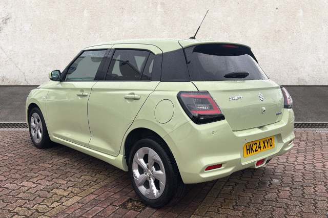 Suzuki Swift SWIFT 2024 1.2 HYBRID MOTION