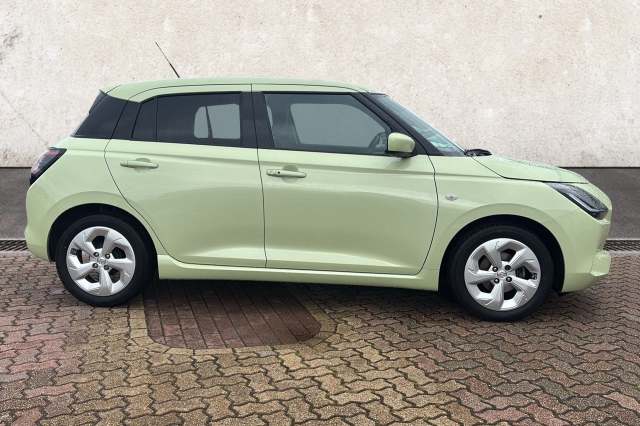 Suzuki Swift SWIFT 2024 1.2 HYBRID MOTION