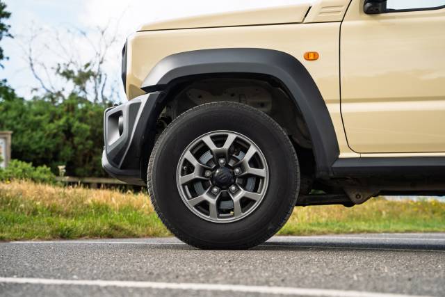 0 Suzuki Jimny 1.5 ALLGRIP SZ5