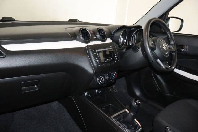 2022 Suzuki Swift 1.2 Dualjet 83 12V Hybrid SZ-L 5dr