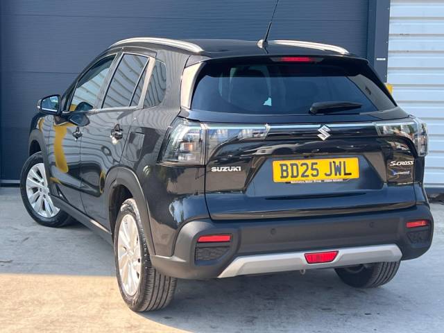 2025 Suzuki S-Cross 1.5 Hatchback Motion