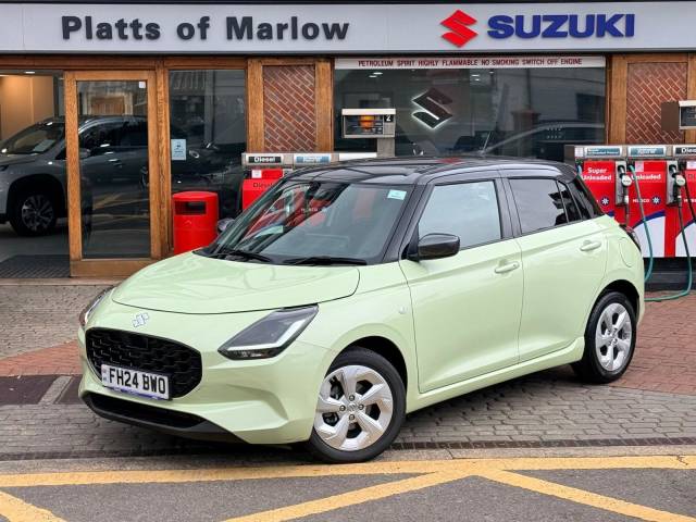 Suzuki Swift 1.2 MHEV Motion CVT Euro 6 (s/s) 5dr Hatchback Hybrid Cool Yellow/Mineral Roof