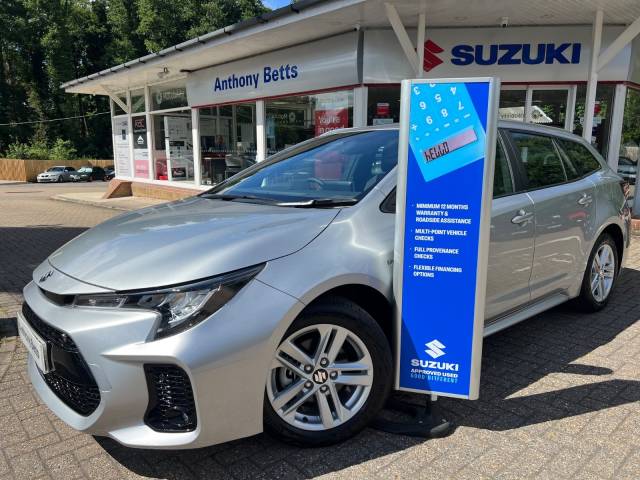 Suzuki Swace 1.8 Hybrid Motion 5dr CVT Estate Petrol / Electric Hybrid