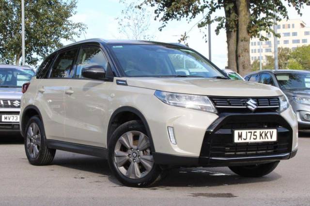 Suzuki Vitara 1.4 Boosterjet Mild Hybrid Motion 5dr SUV Hybrid White