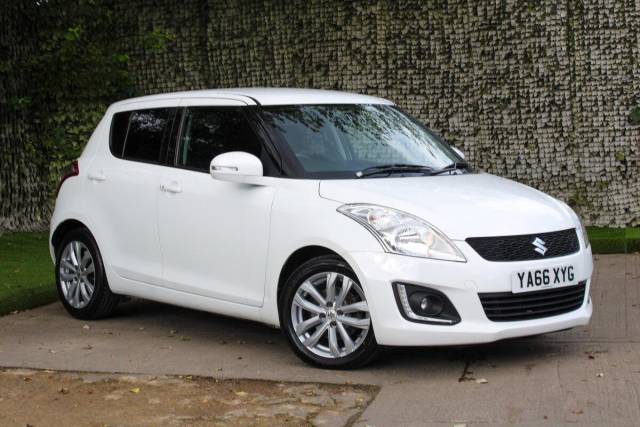 Suzuki Swift 1.2 Dualjet SZ4 [Nav] 5dr Hatchback Petrol WHITE