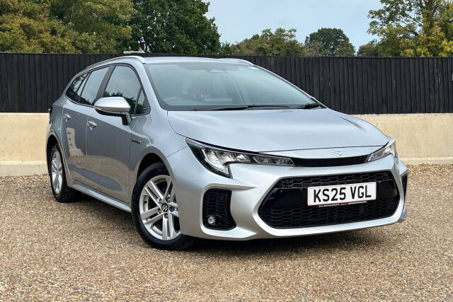 Suzuki Swace 1.8 Hybrid Motion 5dr CVT Estate Petrol/Electric Hybrid SILVER