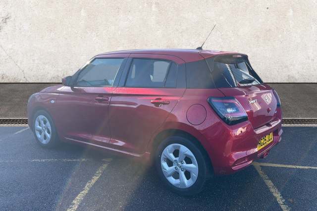 Suzuki Swift 2024 1.2 HYBRID MOTION CVT