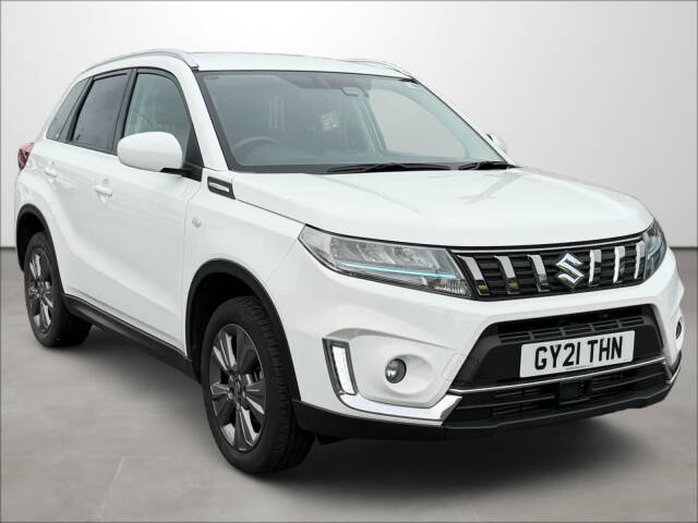 Suzuki Vitara 1.4 Boosterjet 48V Hybrid SZ-T 5dr 4x4 Petrol Superior White