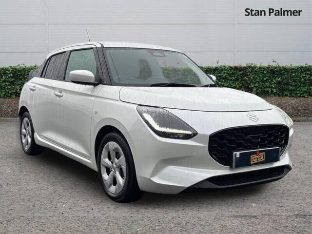 Suzuki Swift 1.2 Mild Hybrid Motion 5dr Hatchback Petrol WHITE
