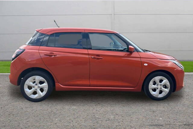 2025 Suzuki Swift 1.2 MHEV Motion Hatchback 5dr Petrol Hybrid CVT Euro 6 (s/s) (82 ps)